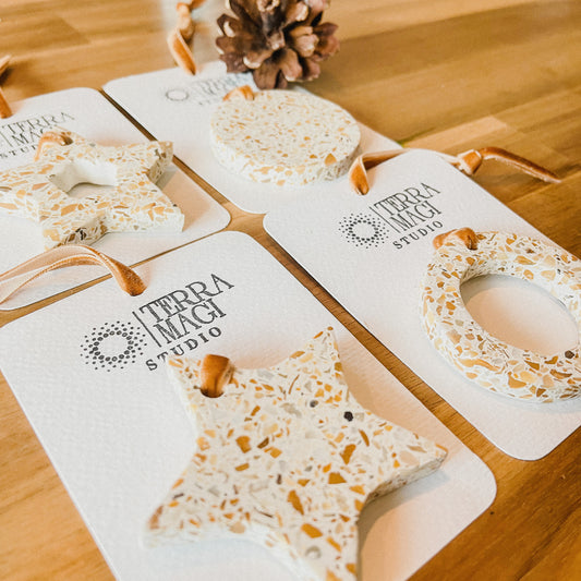 KERSTBOOMHANGER uit terrazzo